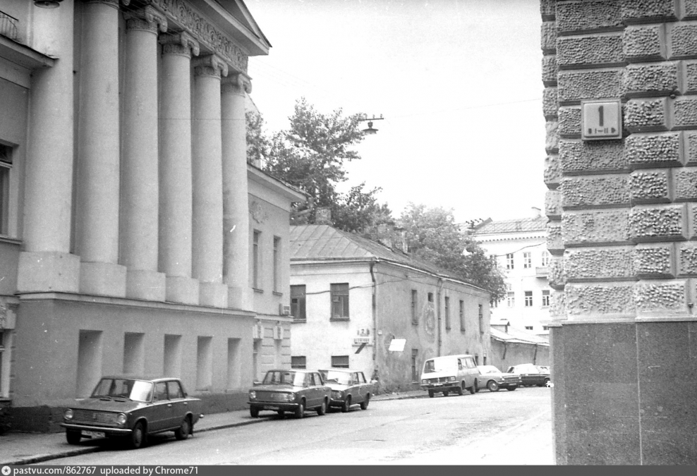 Пансион Эннеса в Москве