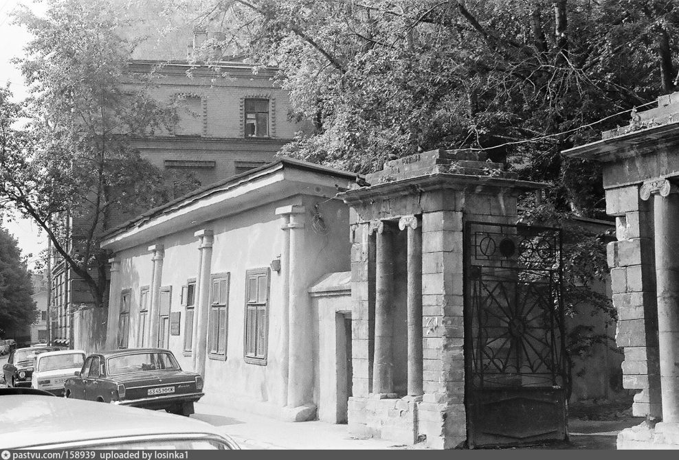 Москва Глазовский переулок 7