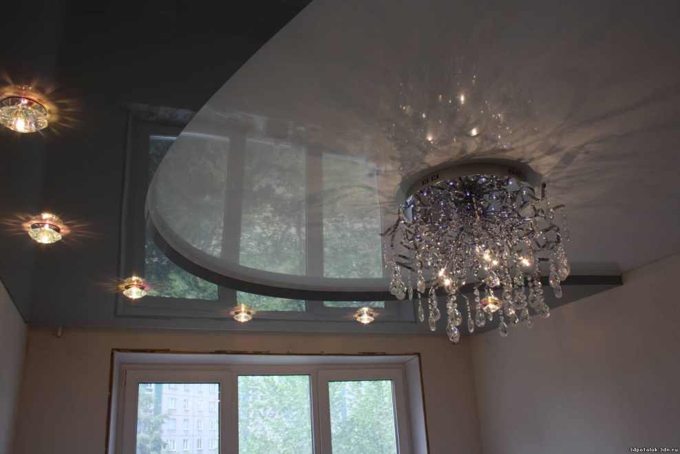 Натяжной потолок полукругом