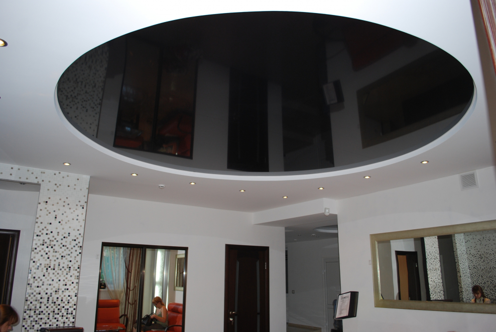 Двухуровневый круглый потолок
