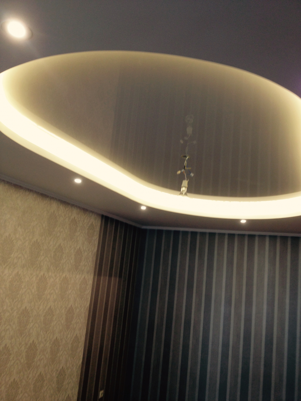 Двухъярусный потолок