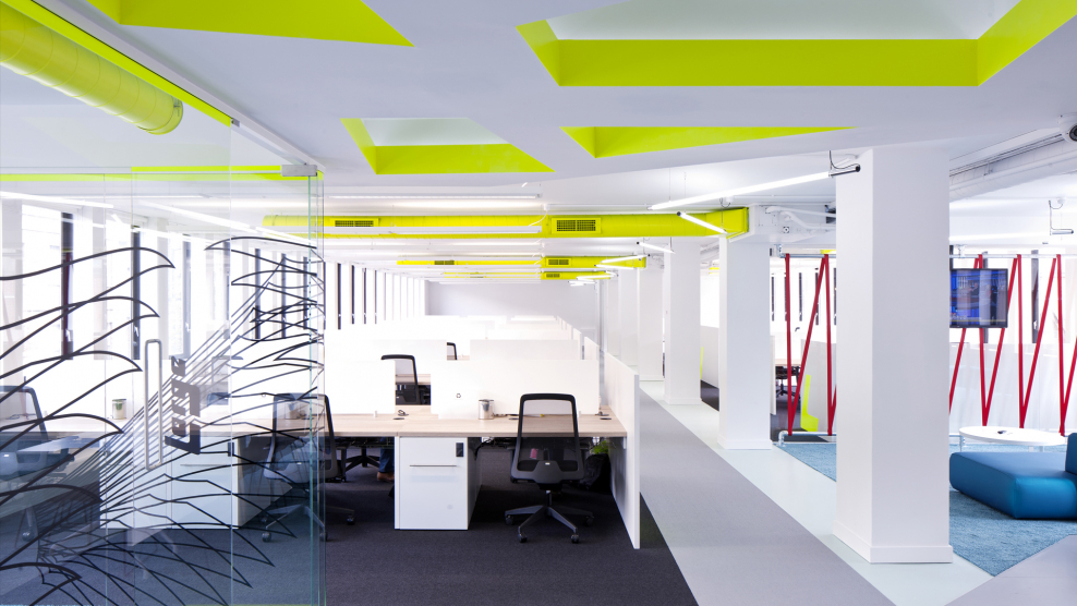 Холл офисного здания