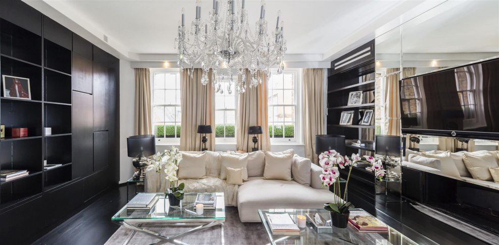 Париж отель Plaza Athenee интерьеры