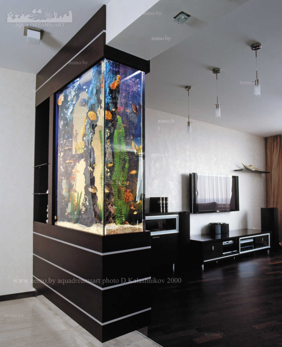 Встроенный аквариум