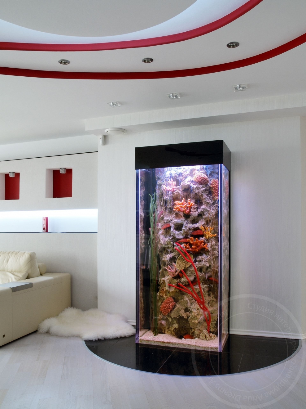 Встроенные аквариумы в интерьере