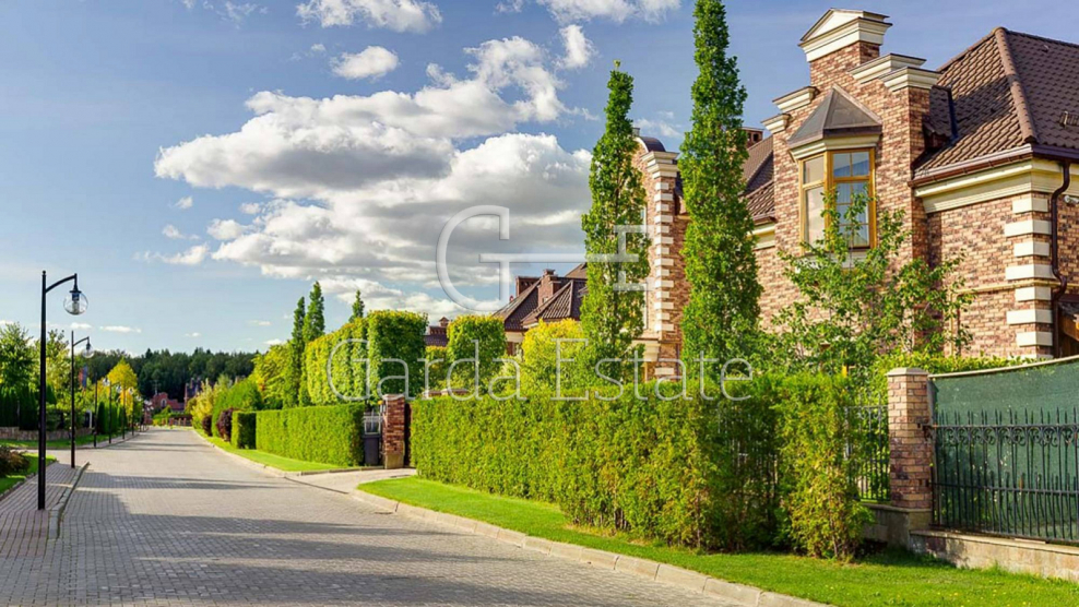 Бельгийская деревня Летово