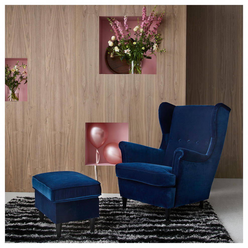 Лиловое кресло в интерьере