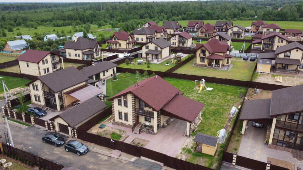 Проекты трехэтажных домов с верандами