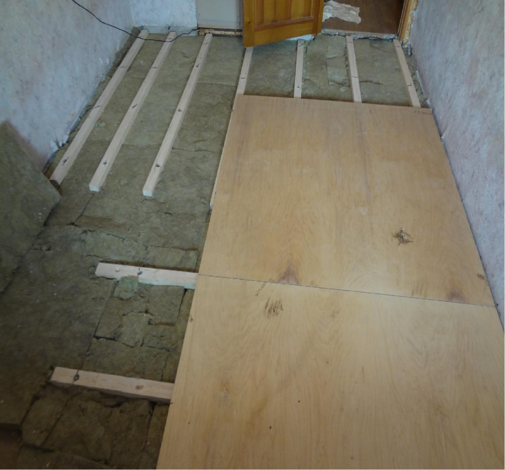 Листы фанеры для пола