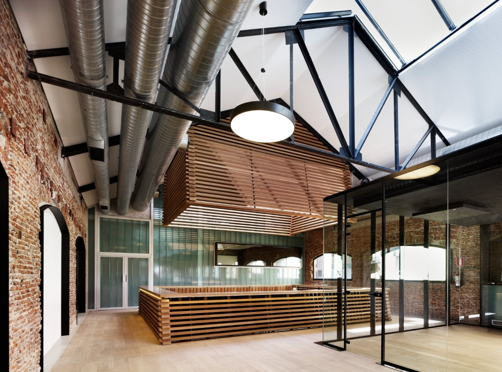 Офисное здание в стиле лофт