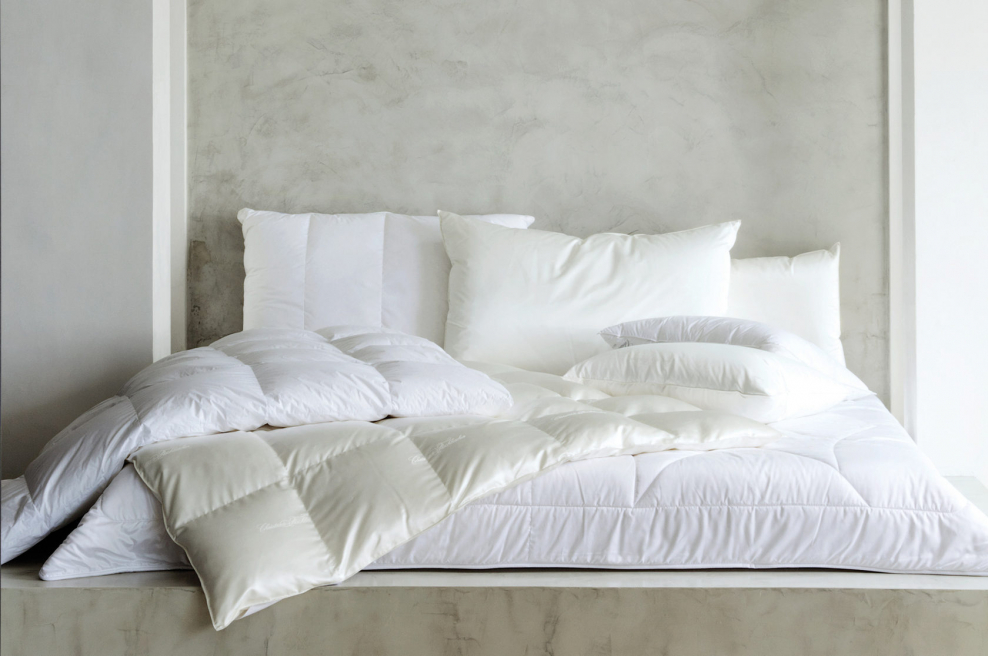 Подушки на кровати