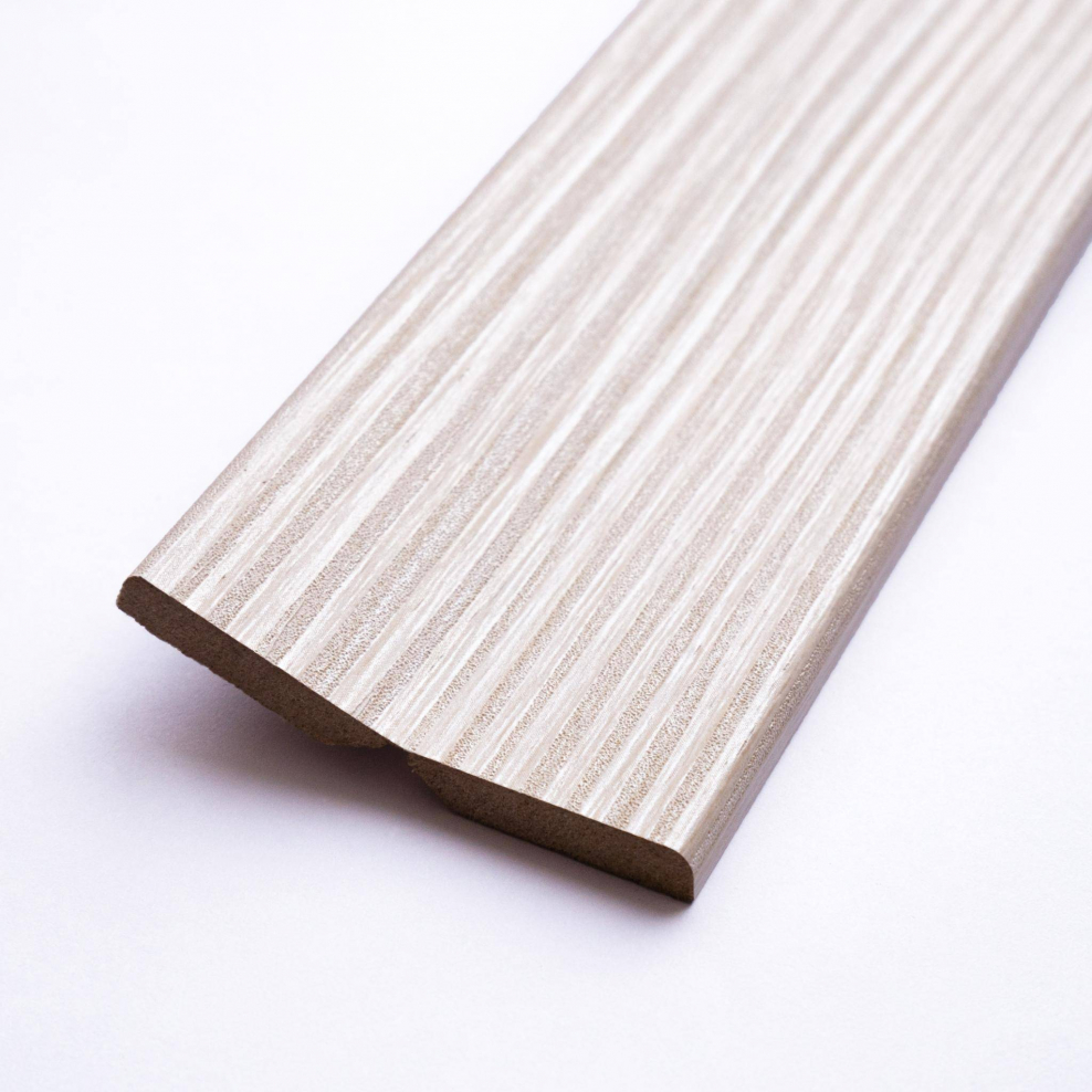 ЛАТАТ универсальный угол МДФ Модерн 2710х27,5х27,5мм дуб молочный