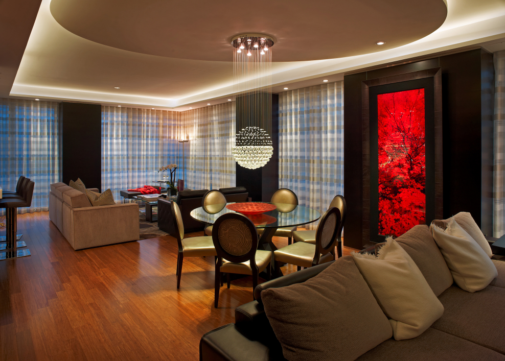 Гостиная в современном стиле люстра