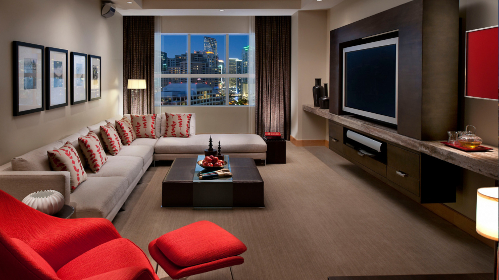 Гостиная с телевизором