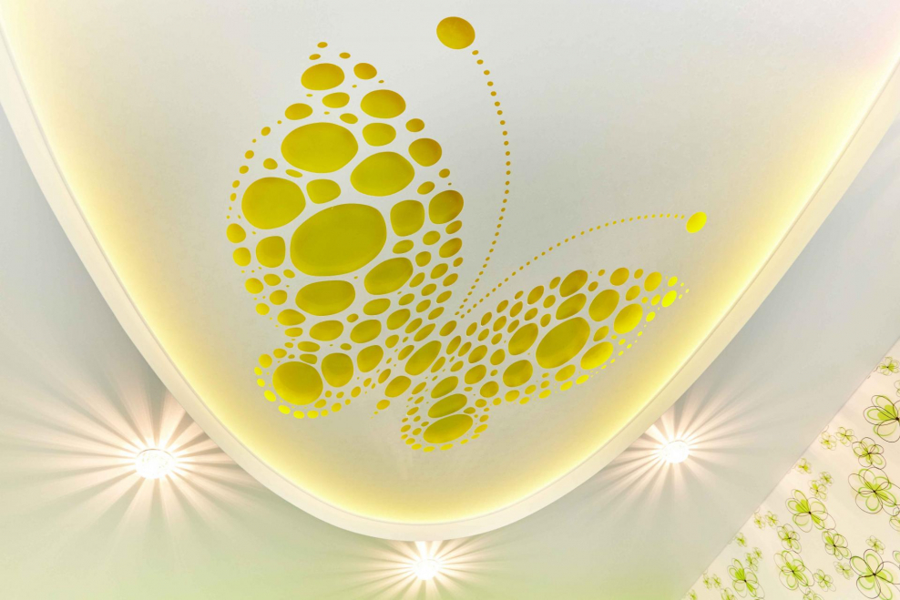 Эплай натяжные потолки