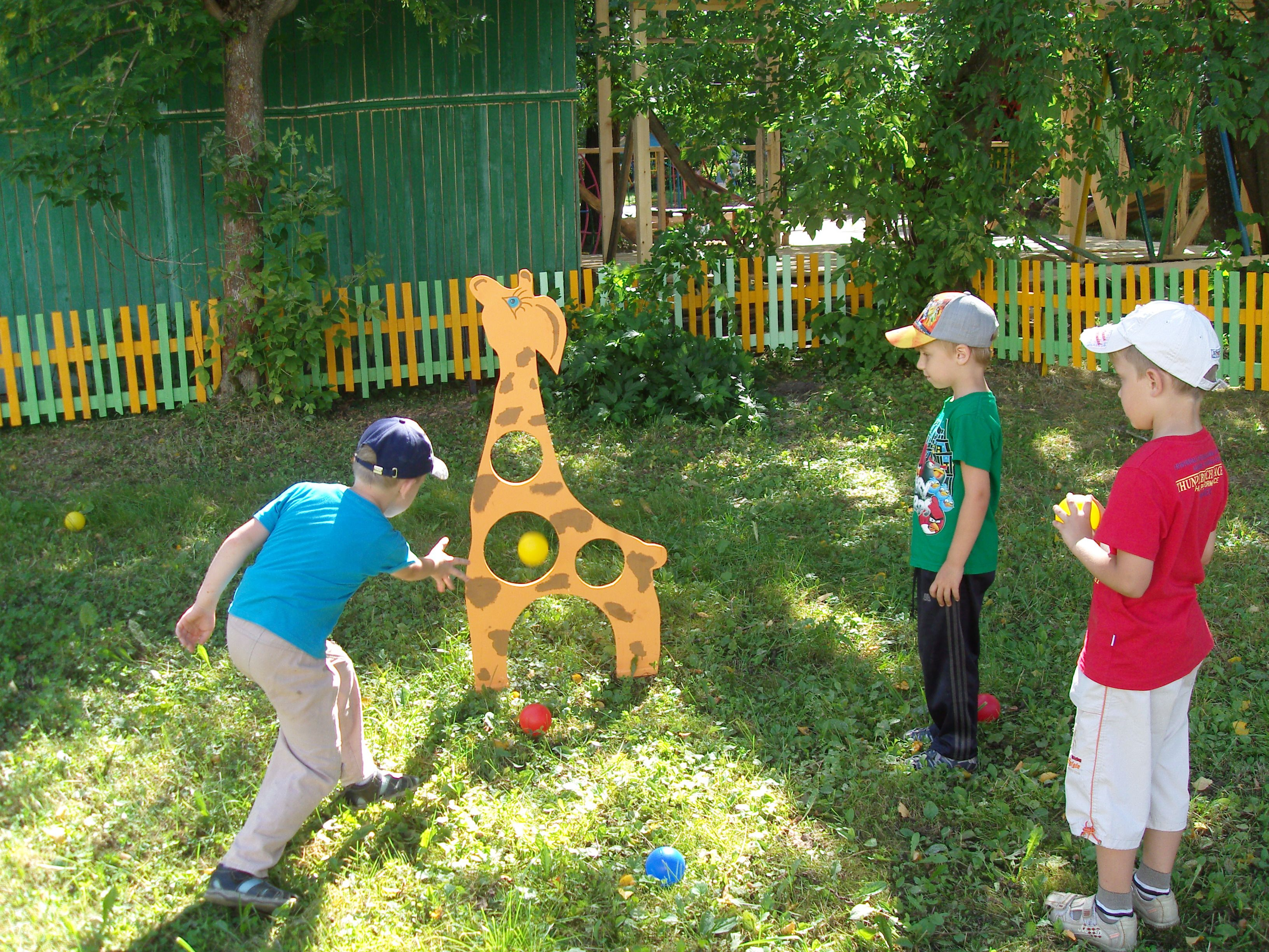 10 и�дей оформление площадки детского сада своими руками. Фото