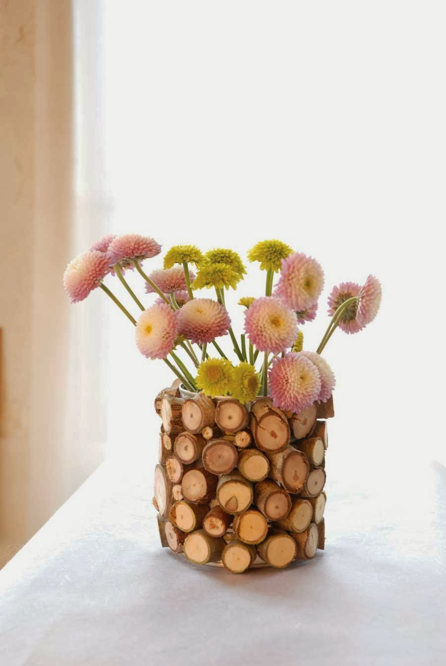 Ваза из природного материала