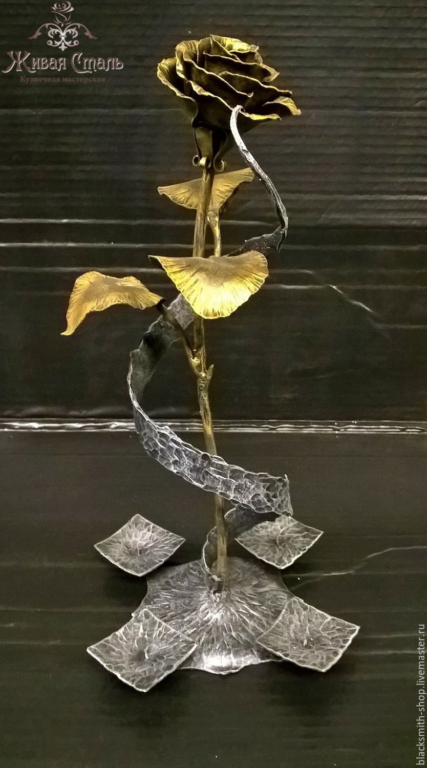 Кованая роза