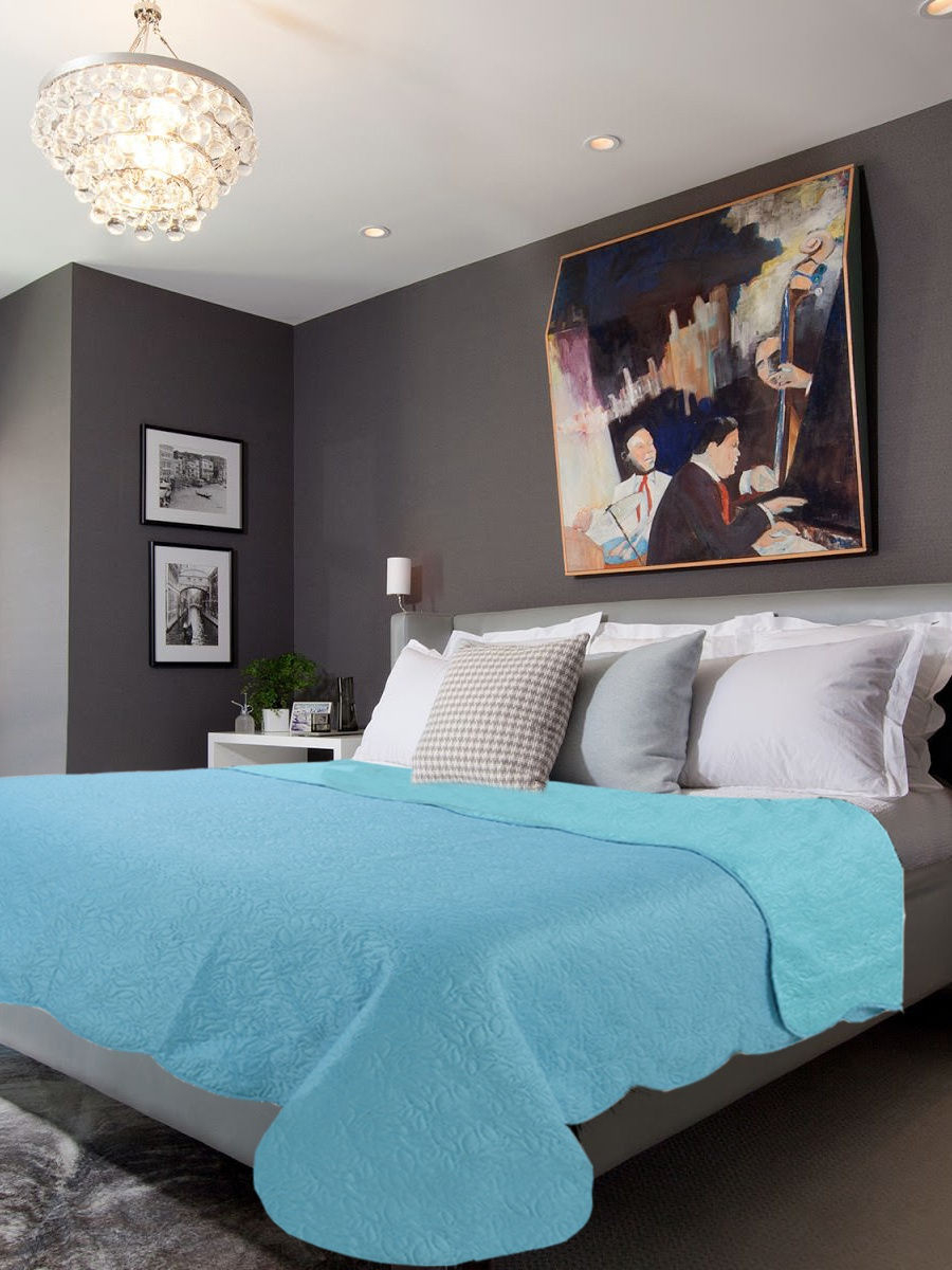 Серые обои в интерьере спальни
