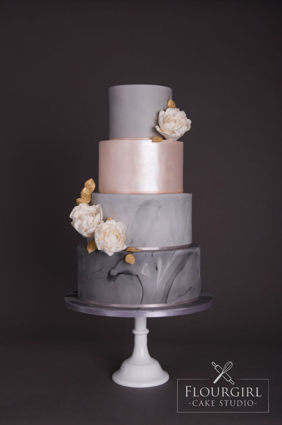 Торт серо розовый