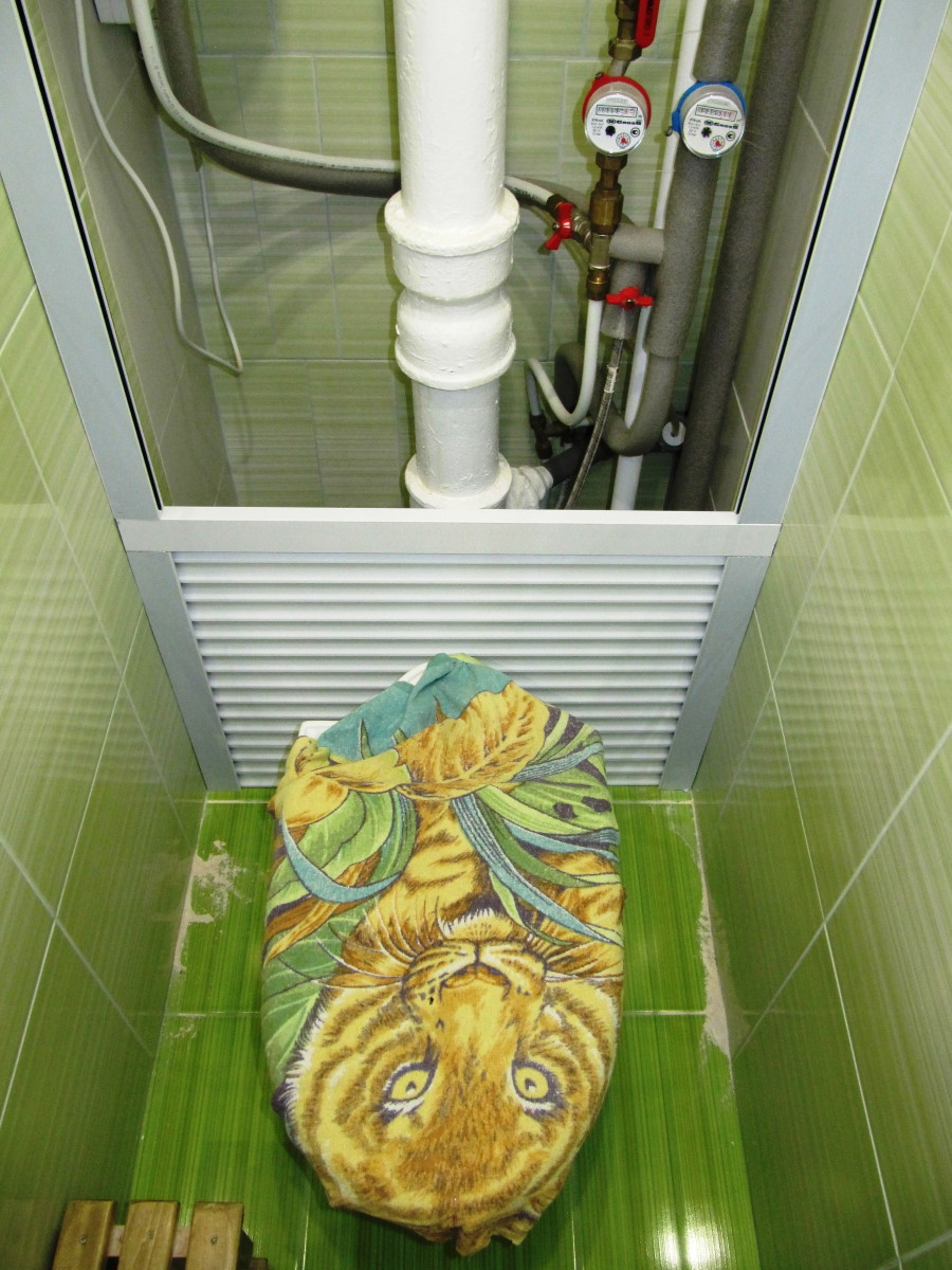 Маскировка труб в санузле