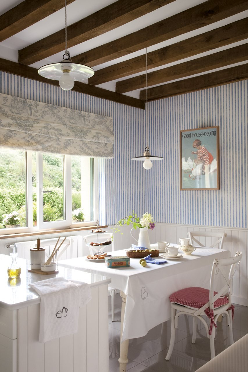 Деревянная вагонка на кухне