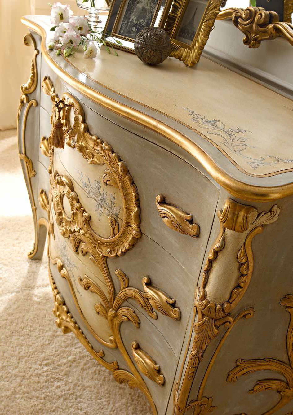 Andrea Fanfani мебель 2011/TV