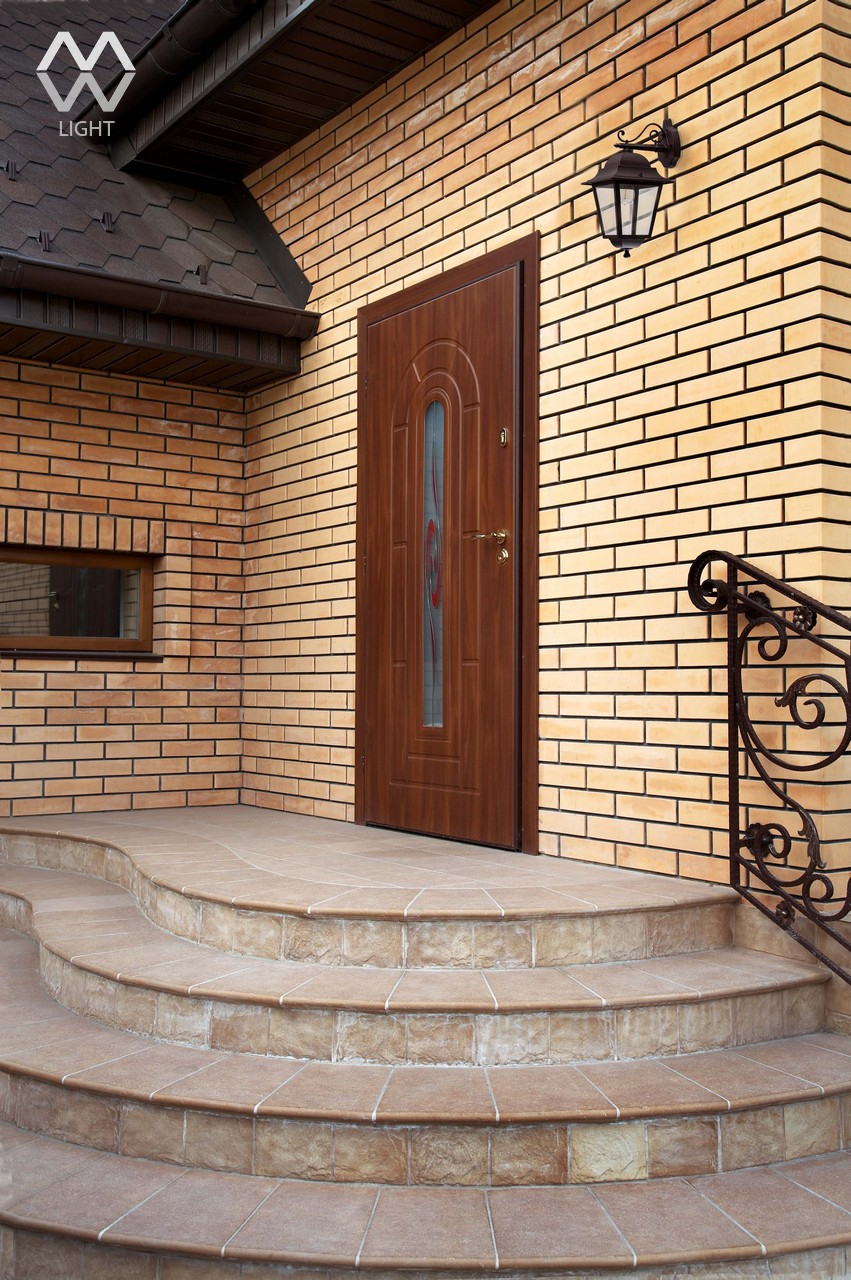 Ступеньки в частный дом входные