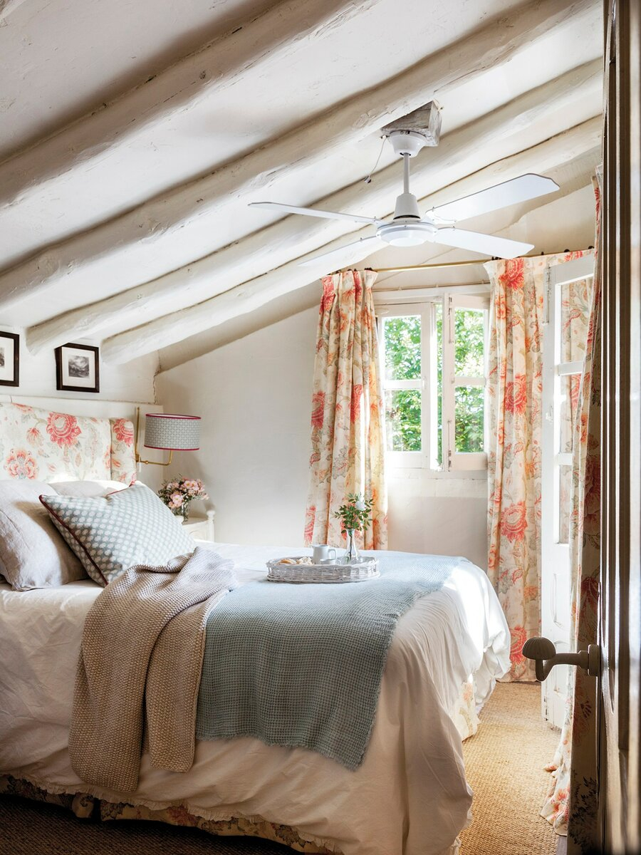 Спальня в древесном стиле