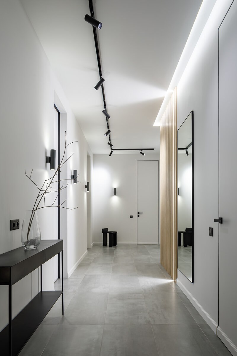 Необычное освещение в коридоре