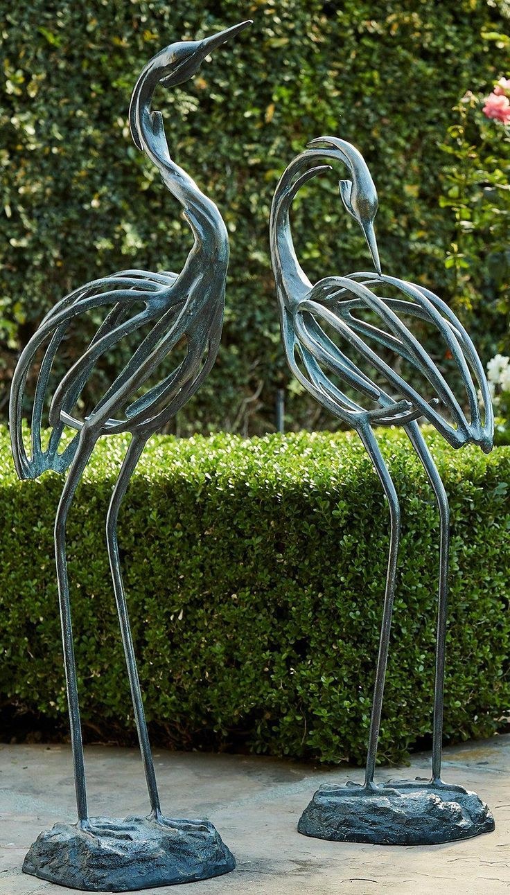 Кованые фигуры для сада