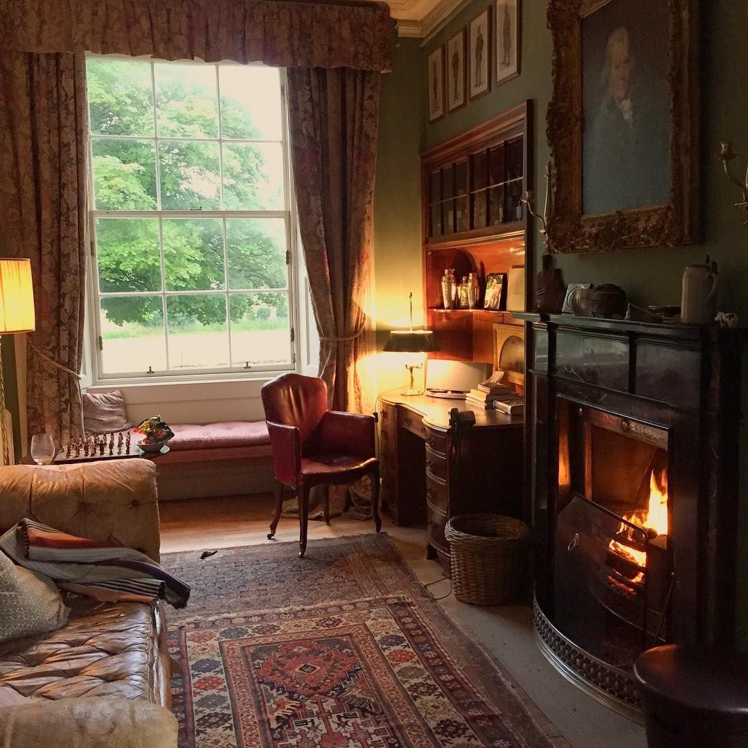 Уют по английски 7. Уильям Хейнс дизайнер интерьеры. Английский стиль в интерьере. Уютная гостиная в английском стиле. Уютные интерьеры домов.