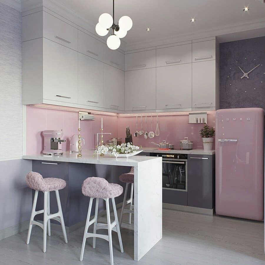 Серо розовая кухня