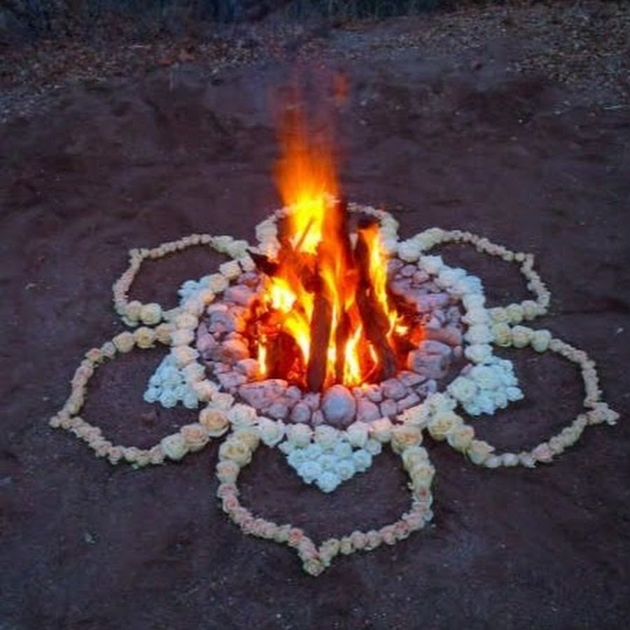 Поилка для птиц в саду