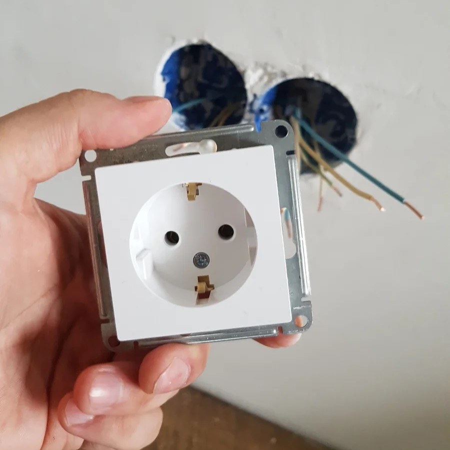Крепление розетки