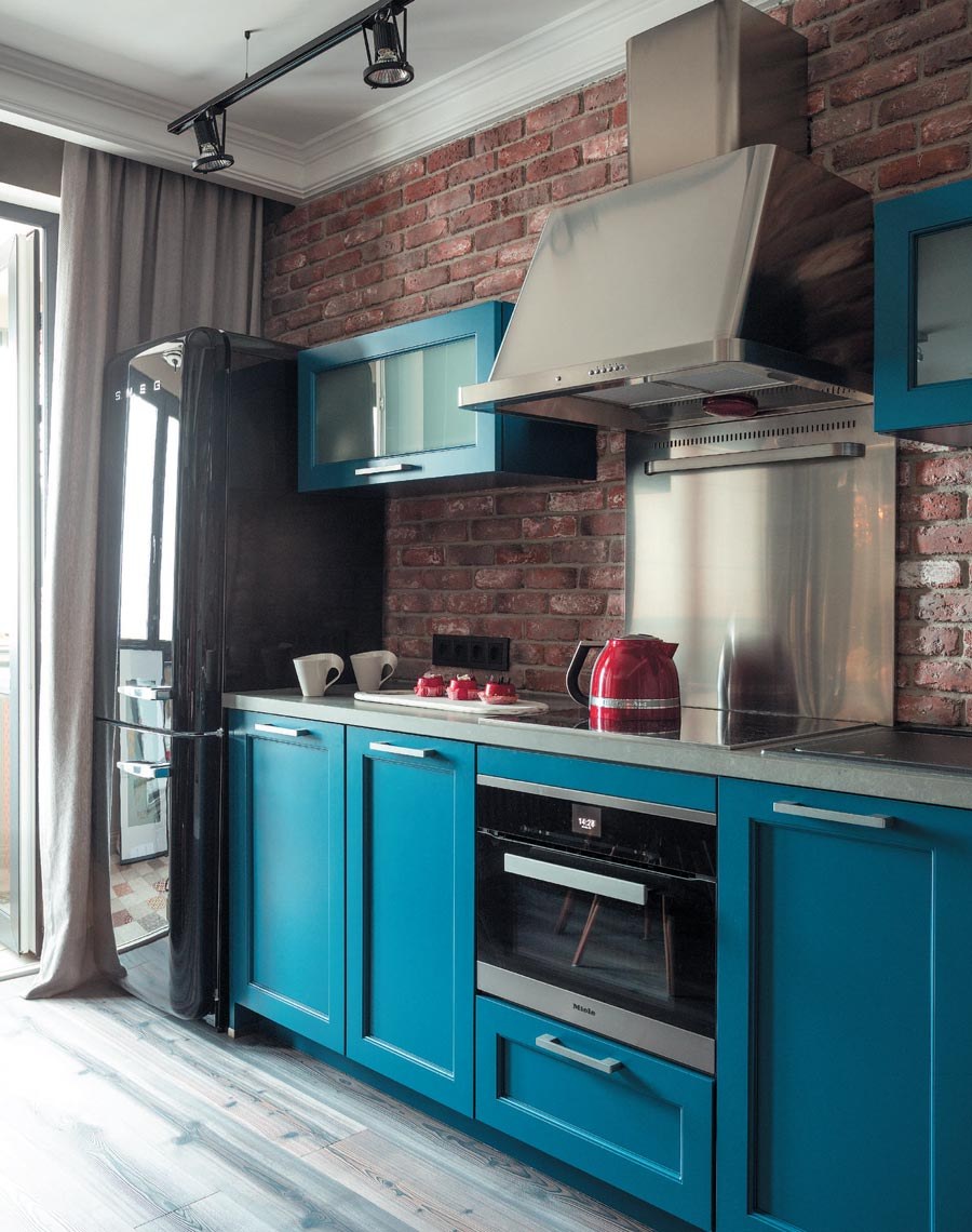 Синие кухни