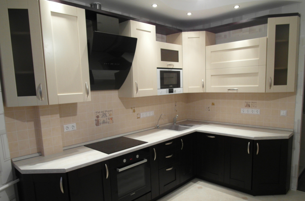 Кухонные гарнитуры белый верх темный низ