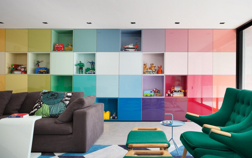 Яркий интерьер