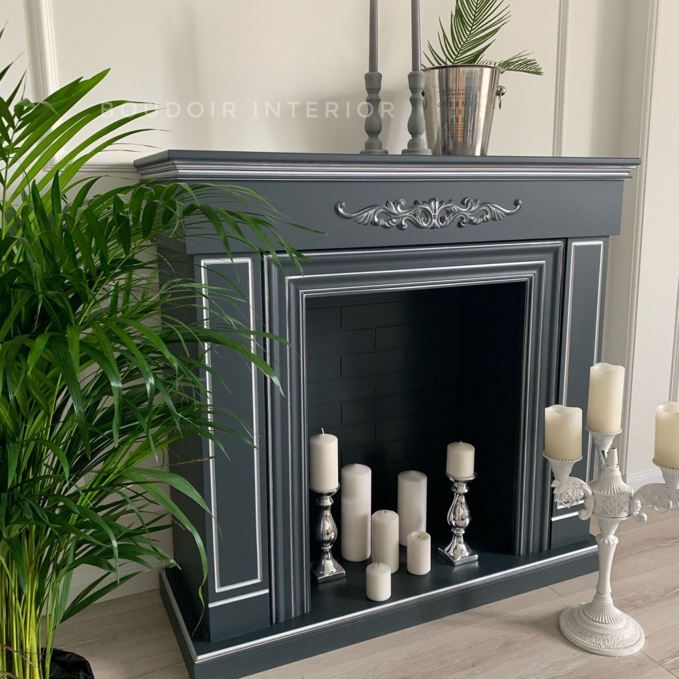 Декоративный камин серый