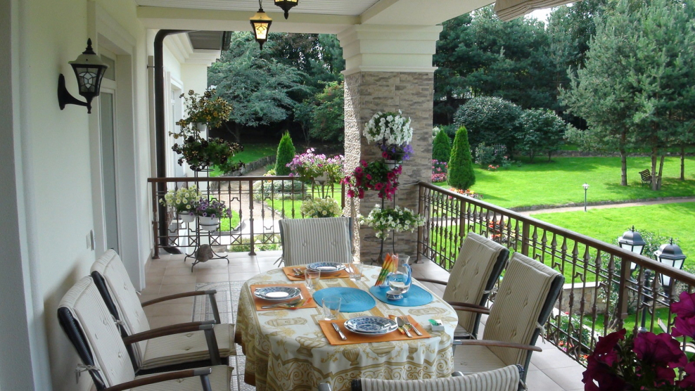 Средиземноморский сад пергола