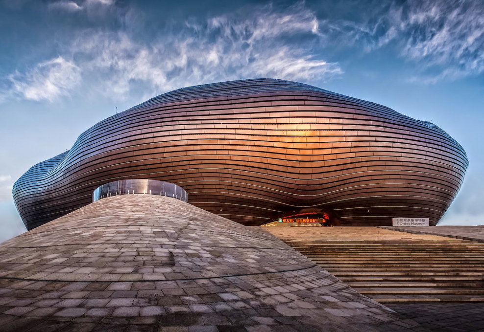 Танцующий дом в Праге