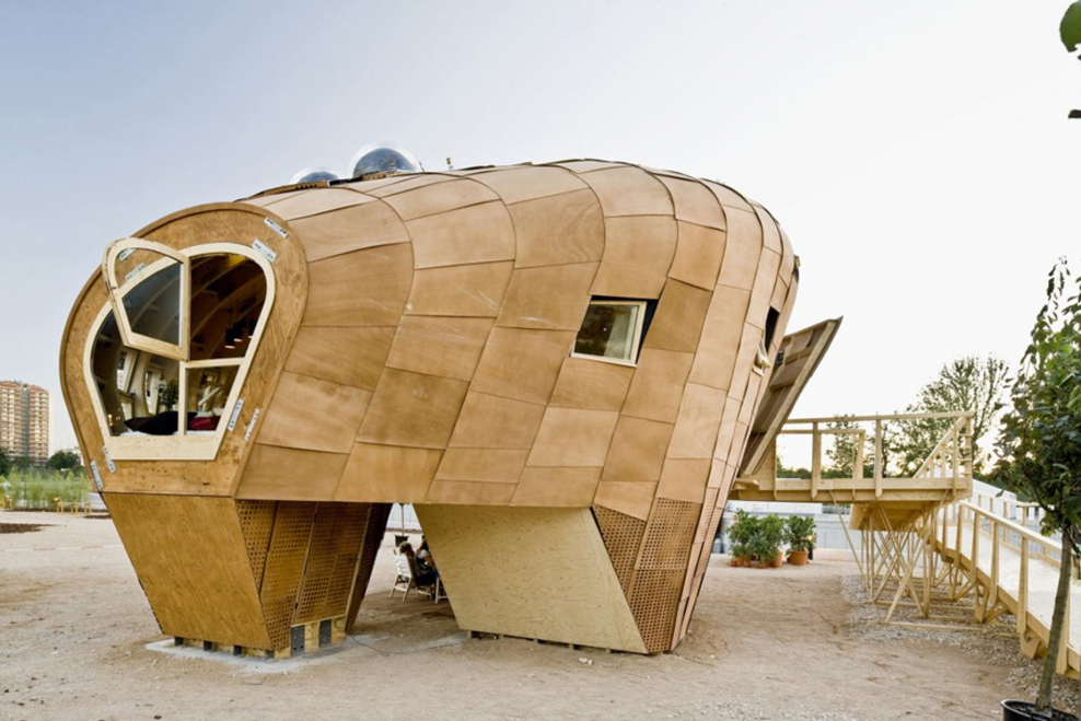 Необычные постройки из дерева