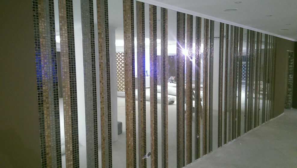 Зеркальные полоски