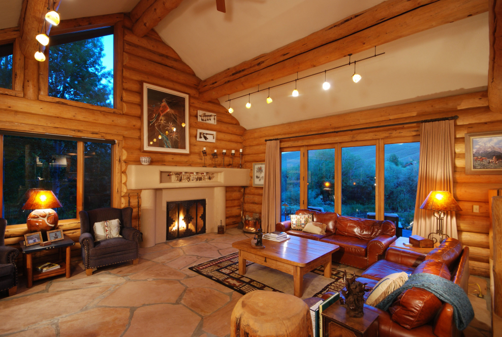 Камин в деревянном доме