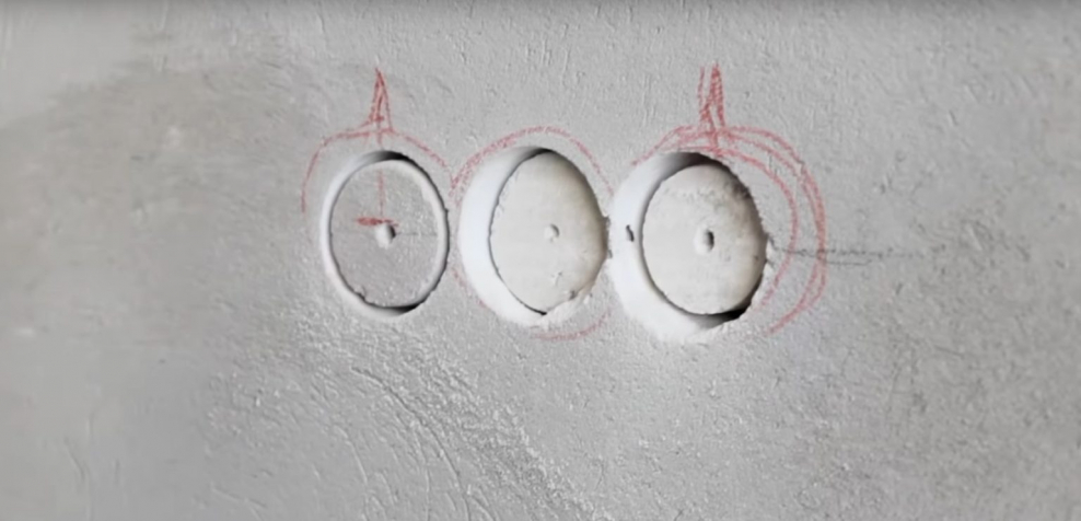 Монтаж розеток в подрозетники