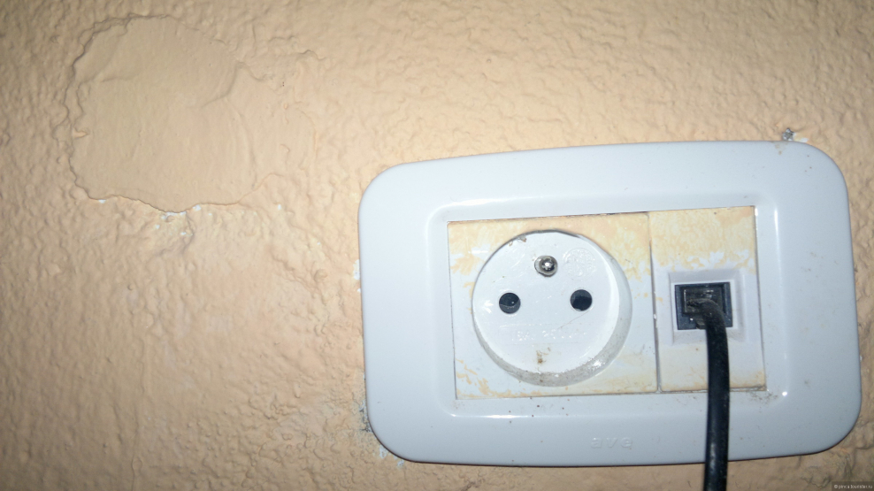 Розетки в номере