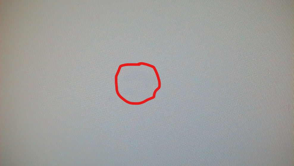 Белые пятна на мониторе