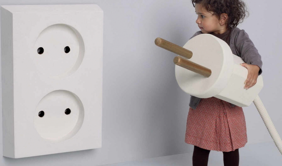 Наклеивание малярной ленты