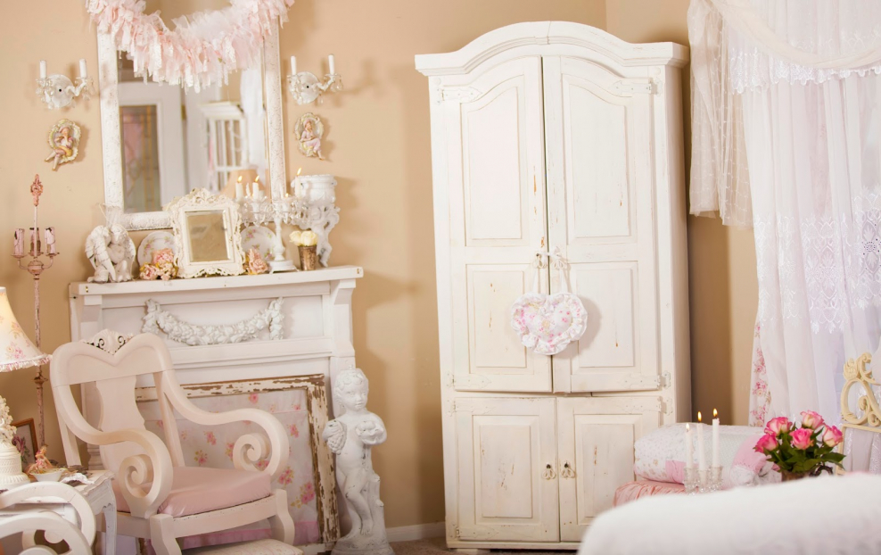 Декупаж стола в стиле шебби Шик