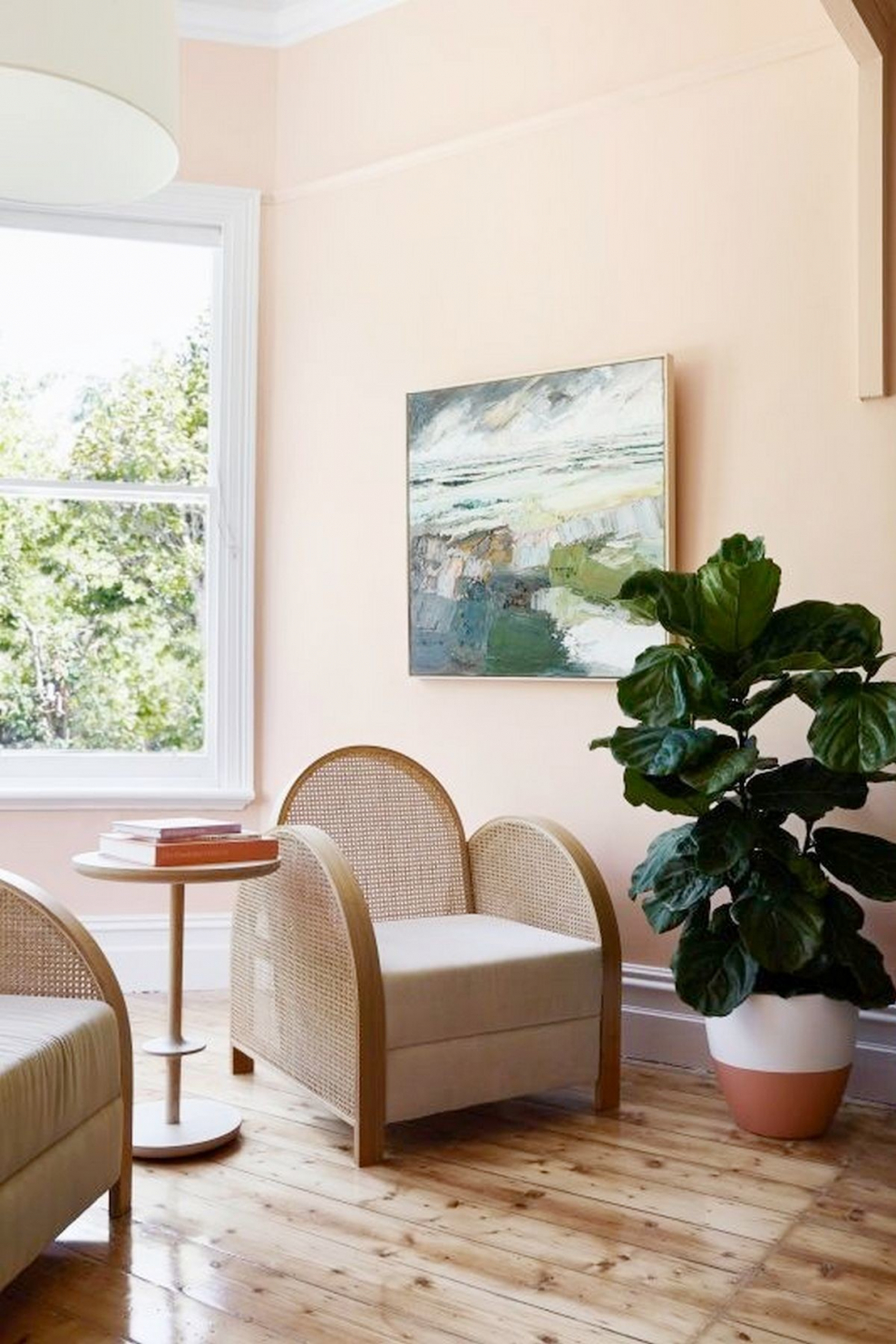 Персиковая краска для стен